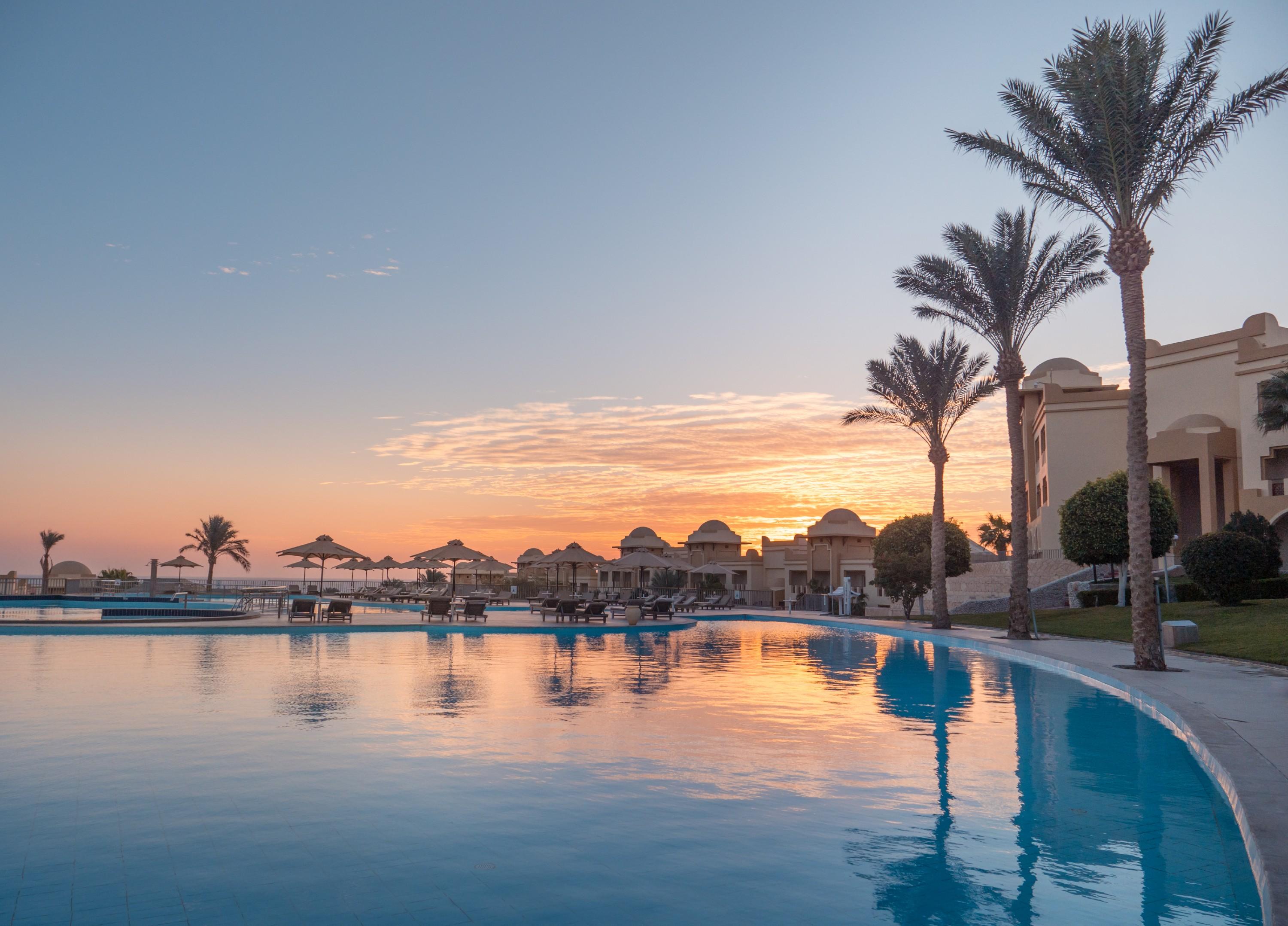 Serenity Alpha Beach - Ex Serenity Makadi Beach Luaran gambar Sunrise at the Hilton Sharm El Sheikh