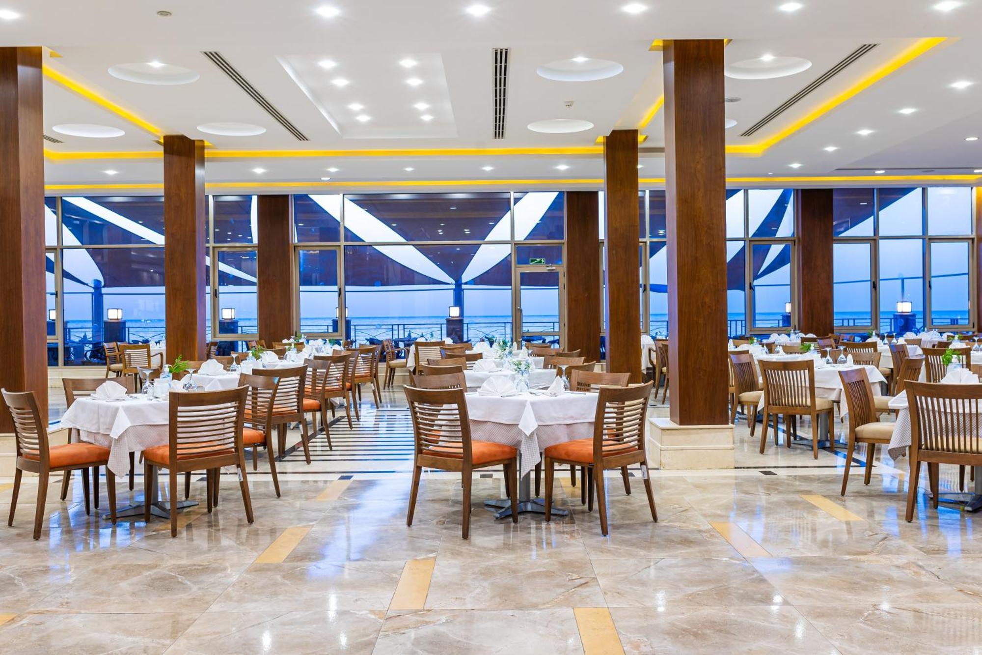 Serenity Alpha Beach - Ex Serenity Makadi Beach Luaran gambar The restaurant